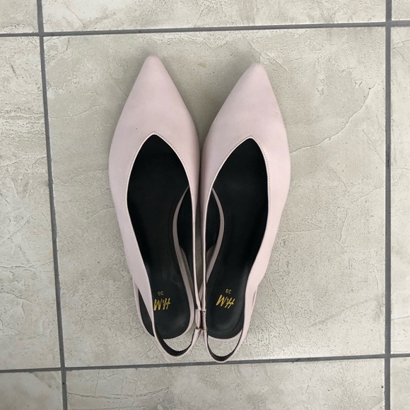 Lavender pointed toe h&m flats - never worn! - Picture 2 of 4